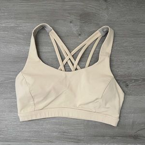 Lululemon Free to be Serene Bra